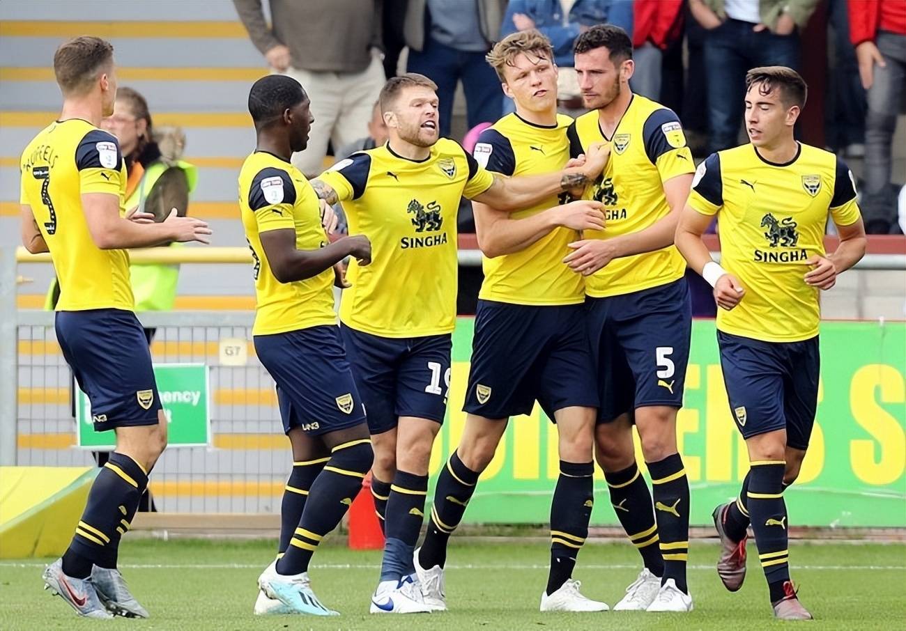 包含b体育下载：英超诺维奇的战术革新与赛季目标的词条