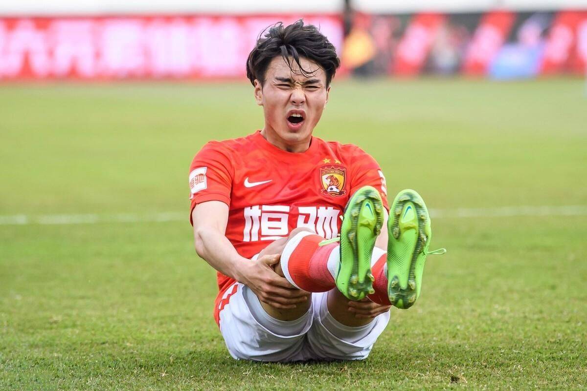 B体育APP:郑智：青训理念对中国足球未来发展的价值的简单介绍