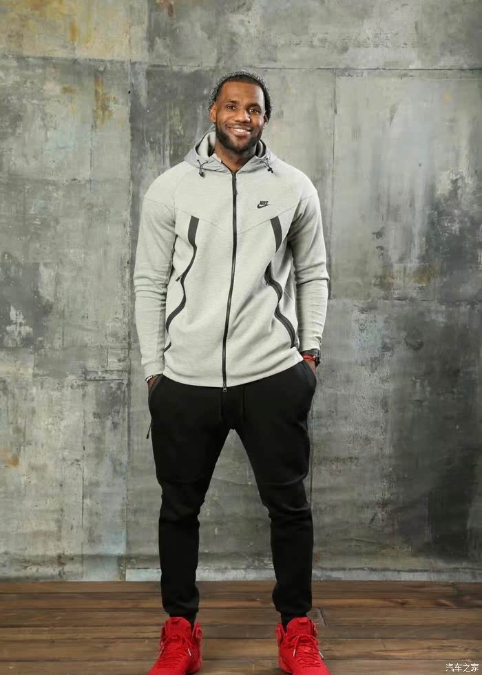 关于B体育官网:篮球球星的个人座驾:展现球星的个性和品味的信息 关于B体育官网:篮球球星的个人座驾:展现球星的个性和品味的信息