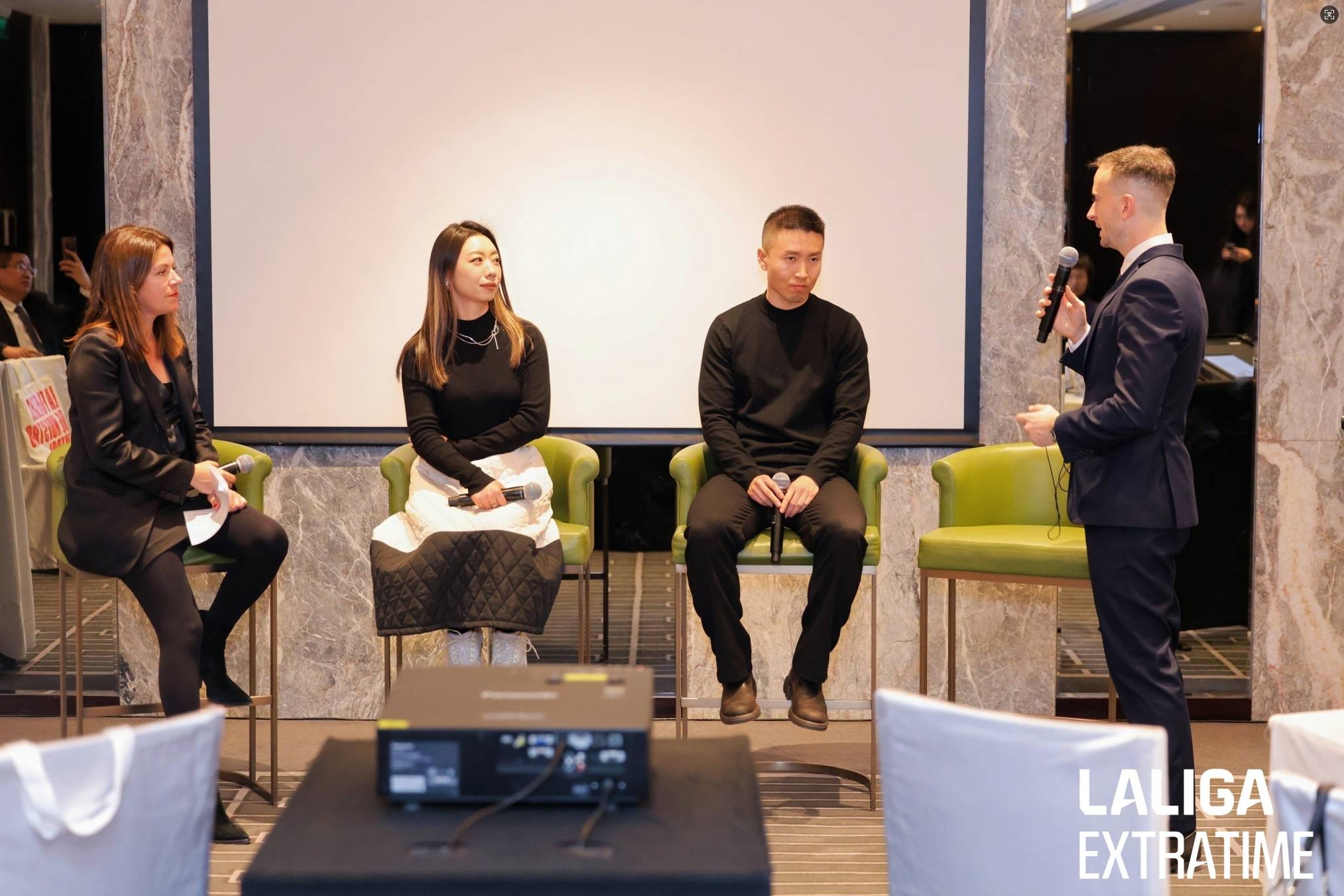 包含bsports体育:国际体育交流活动，促进文化互鉴的词条