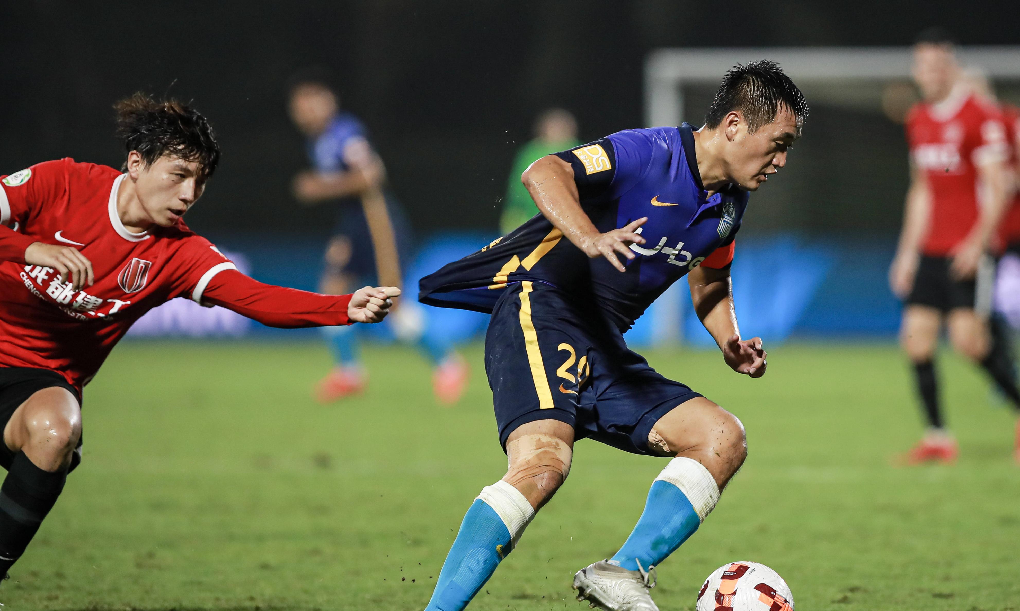 关于B体育APP:中超联赛限薪政策效果分析：抑制泡沫与促进本土球员发展的信息