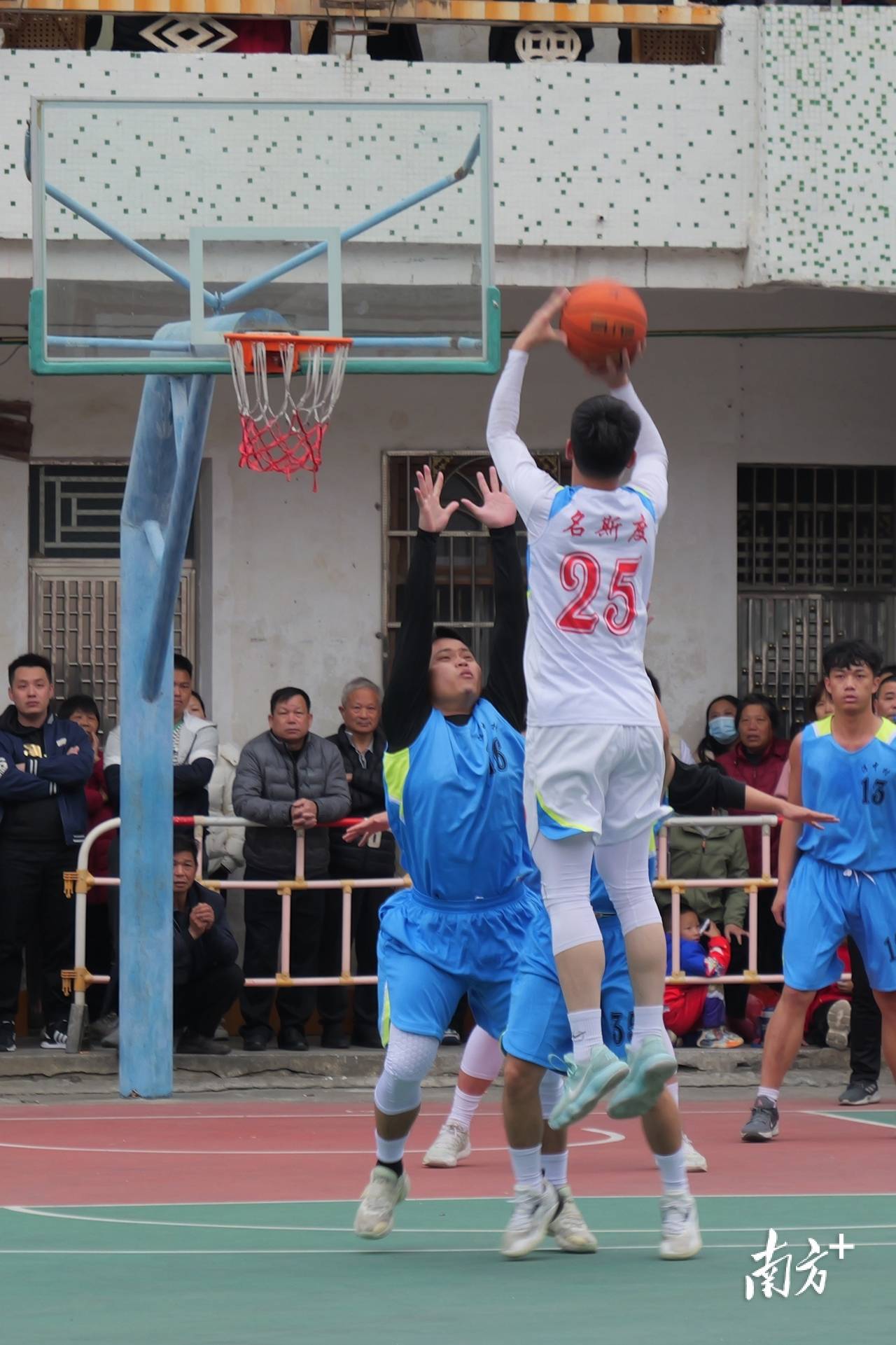 B体育官网:中国篮球协会助力乡村振兴,点燃乡村篮球梦的简单介绍 B体育官网:中国篮球协会助力乡村振兴,点燃乡村篮球梦的简单介绍