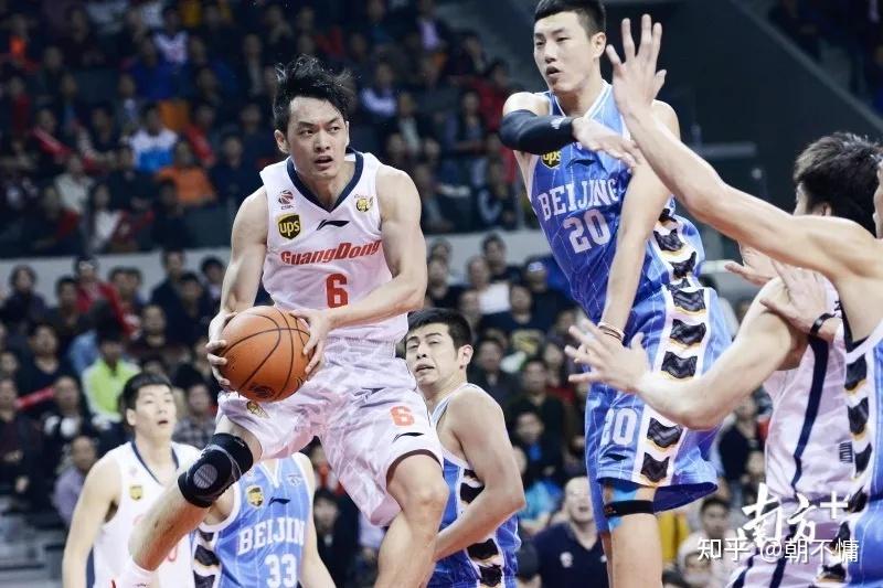 b体育平台-B体育APP:广州恒大队“全华班”成“笑话”，球迷：没外援，啥也不是！的简单介绍